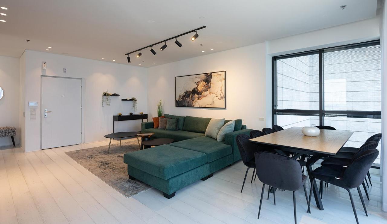 Yalarent Sea-Breeze Penthouse With Jacuzzi Apartment Bat Yam Bagian luar foto