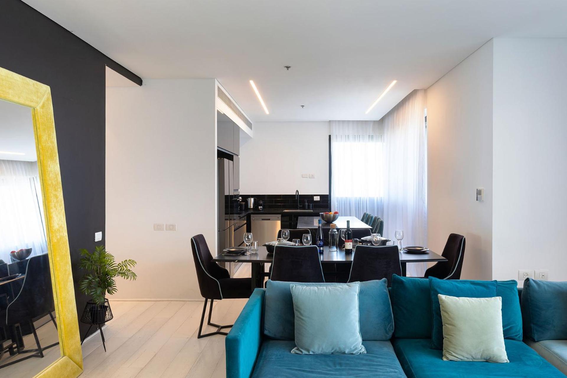 Yalarent Sea-Breeze Penthouse With Jacuzzi Apartment Bat Yam Bagian luar foto