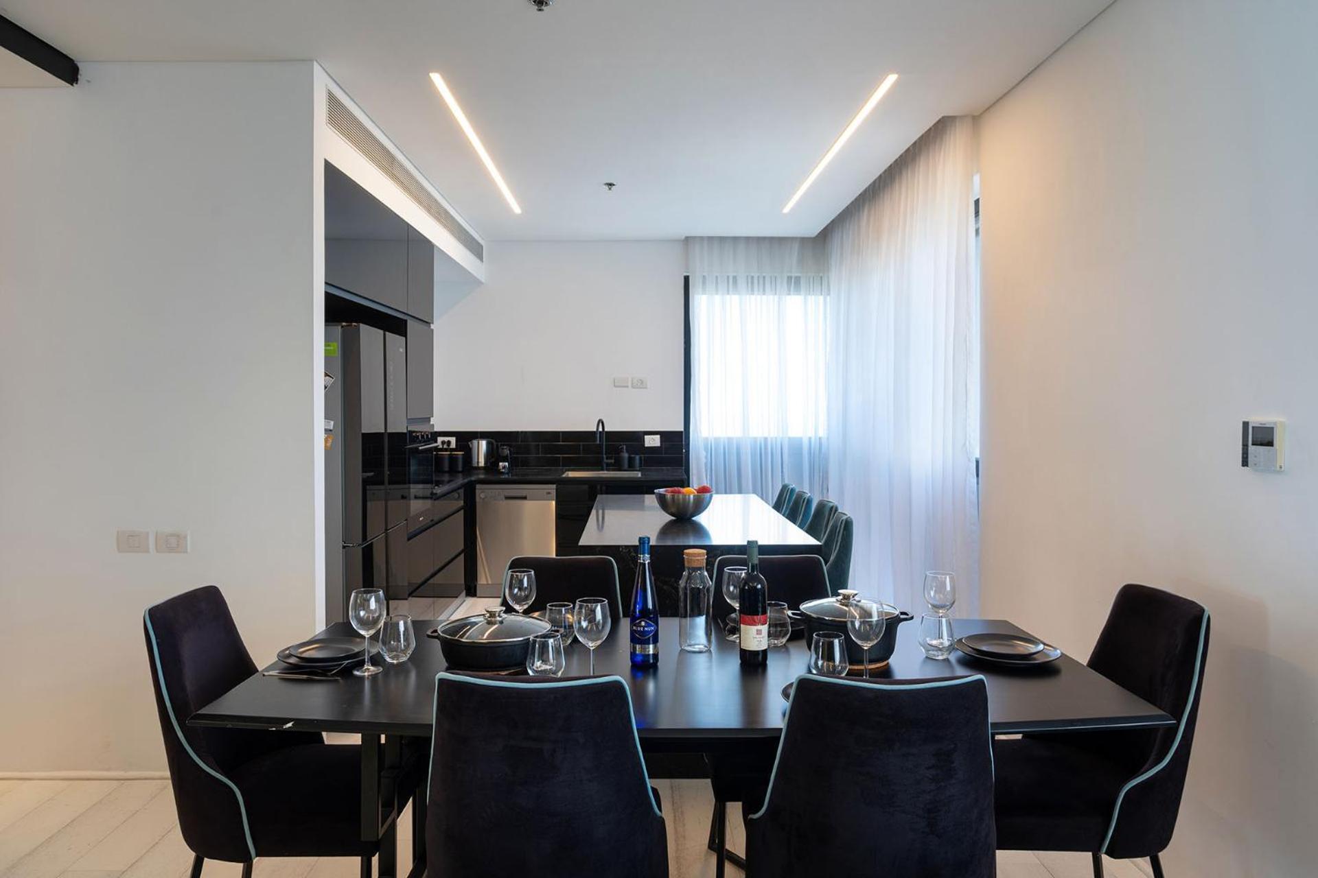 Yalarent Sea-Breeze Penthouse With Jacuzzi Apartment Bat Yam Bagian luar foto